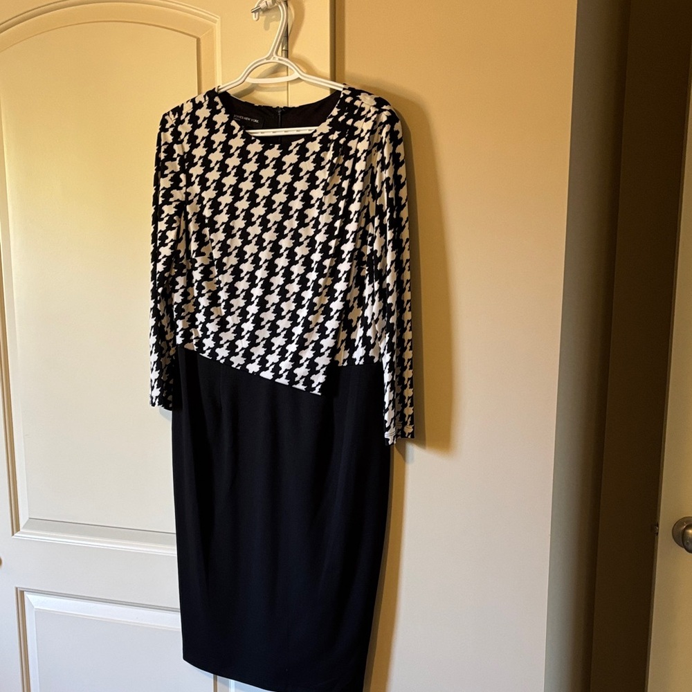 Jones New York Black and White Long Sleeve Dress